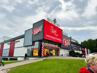 Nauja TOP parduotuvė Pliavinekuose